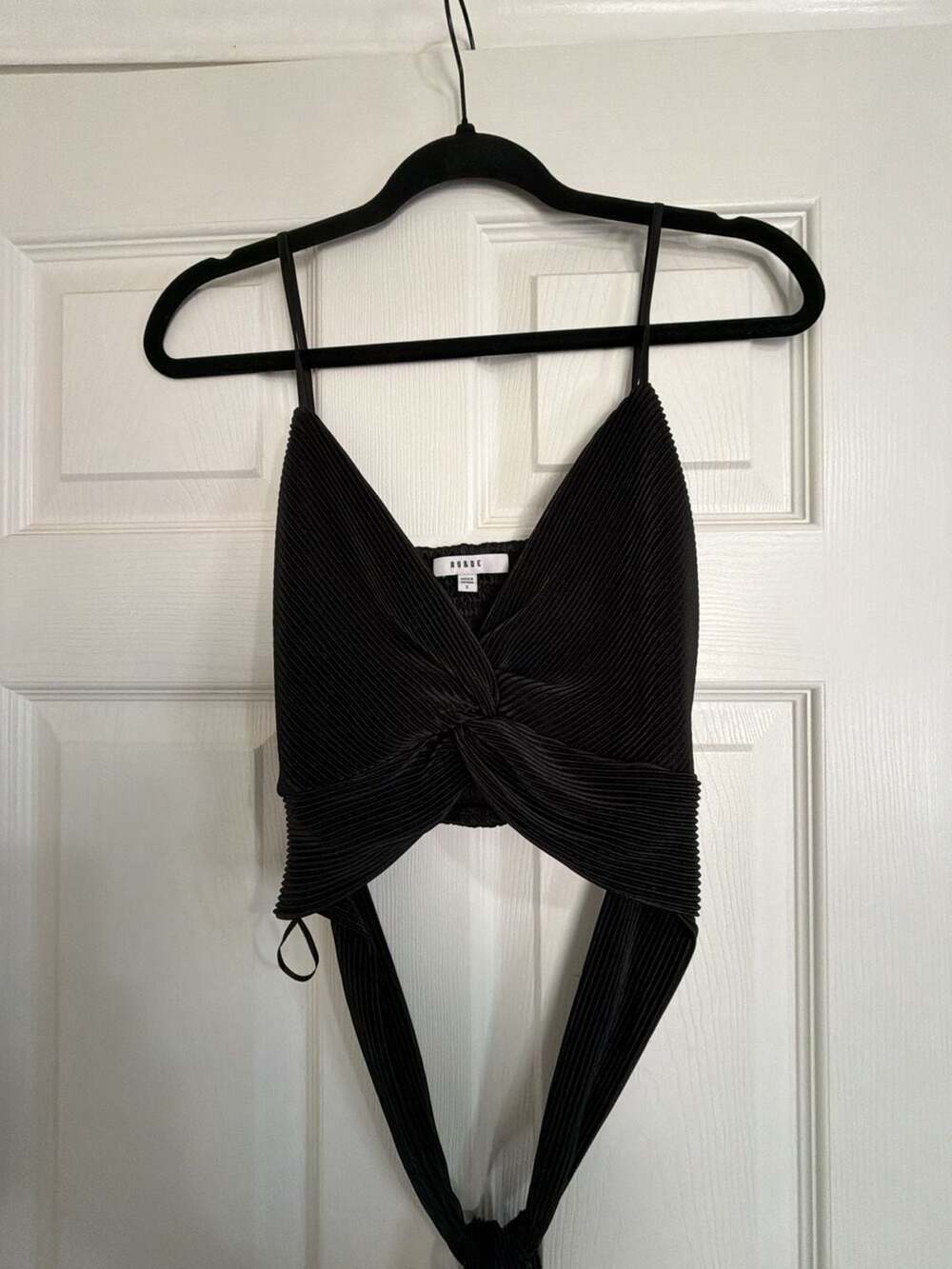 RO&DE Women's Black Pleated Twist Front Crop Top Size S